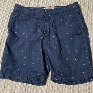 Men’s shorts penguin brand size 31 blue with tropical design